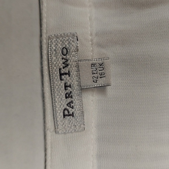 Part Two Sleeveless Printed top Size M - Picture 3 of 8